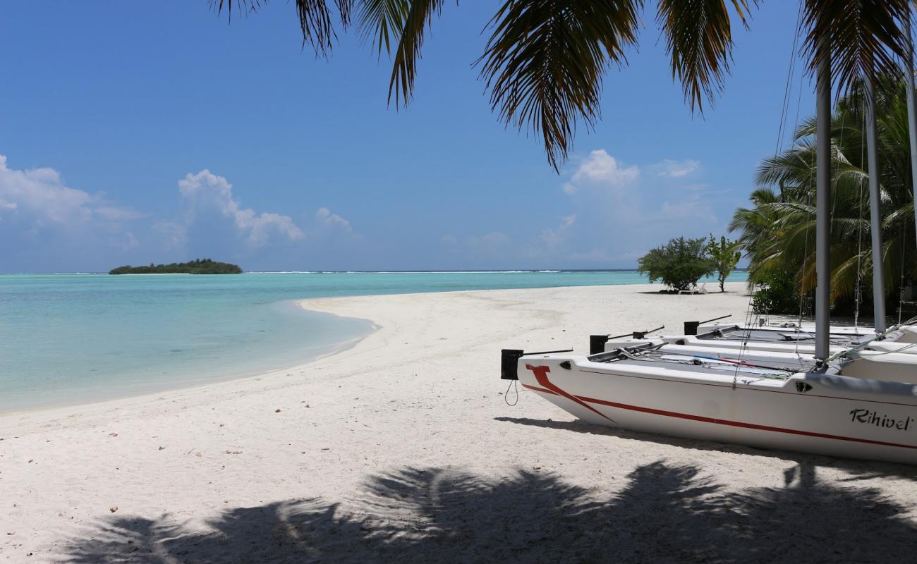 Foto de Playa Rihiveli con arena fina blanca superficie