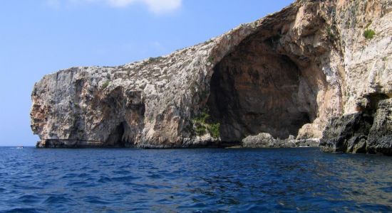 Blue Grotto beach