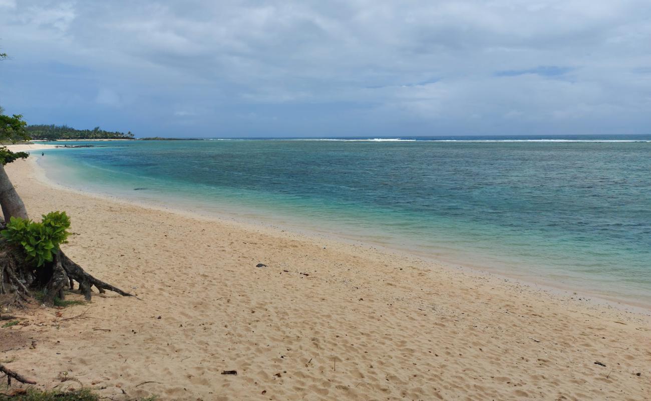 Foto de St Felix Beach con arena brillante superficie