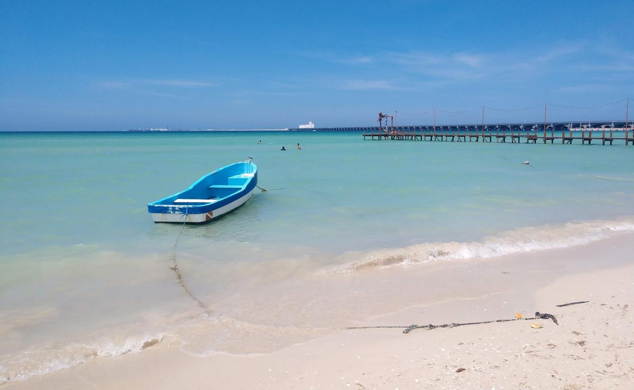 Foto de Playa Progreso con arena brillante superficie