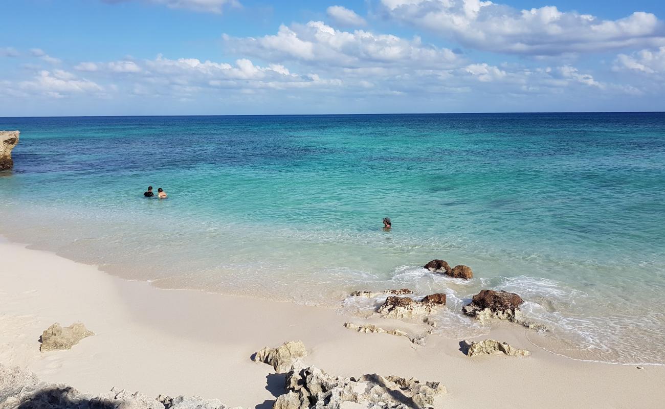 Foto de Playa Miami con brillante arena fina superficie