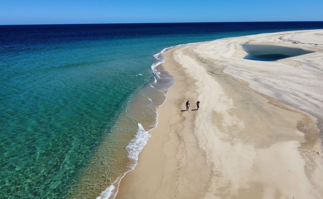 Foto de Playa Punta Arena con brillante arena fina superficie