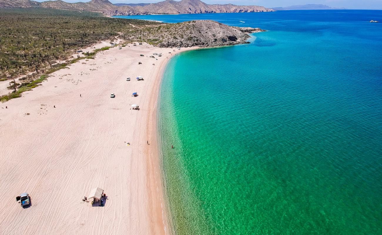 Foto de La playa El Saltito con arena brillante superficie