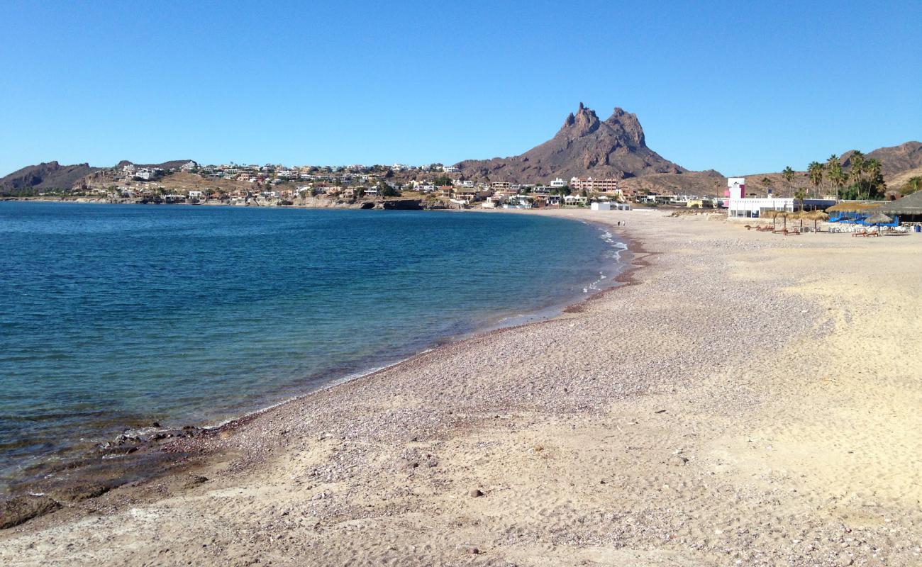 Foto de La Posada beach con guijarro fino claro superficie