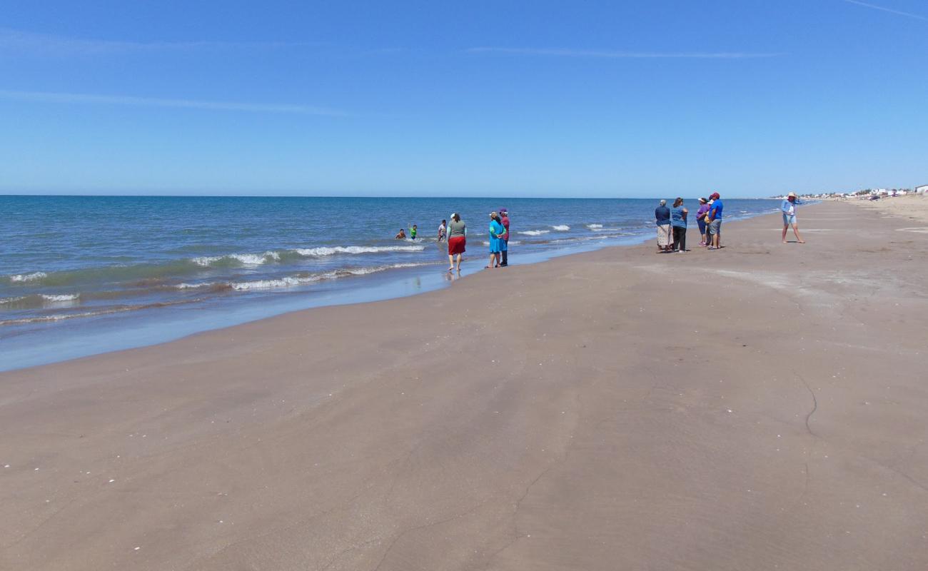 Foto de Huatabampito beach con brillante arena fina superficie