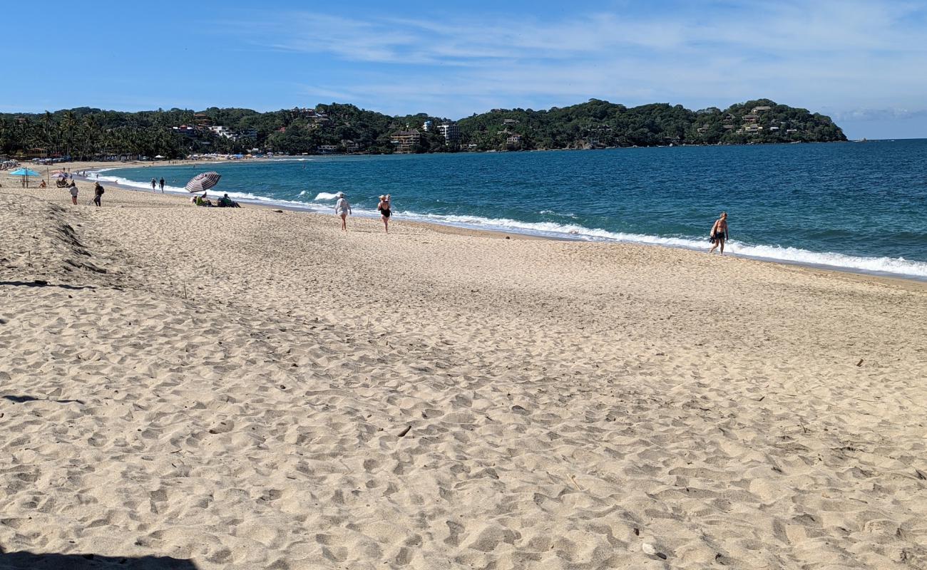 Foto de Sayulita beach con arena brillante superficie