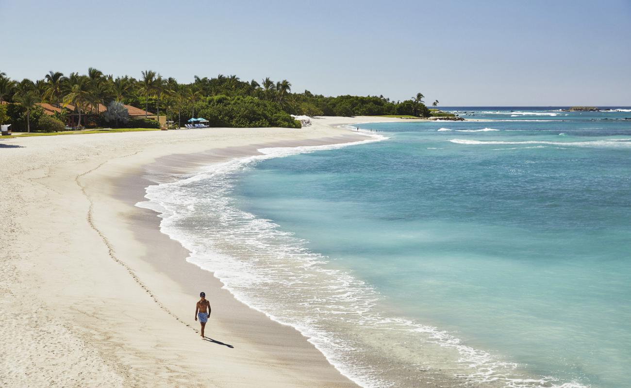 Foto de Playa Punta Mita II con brillante arena fina superficie