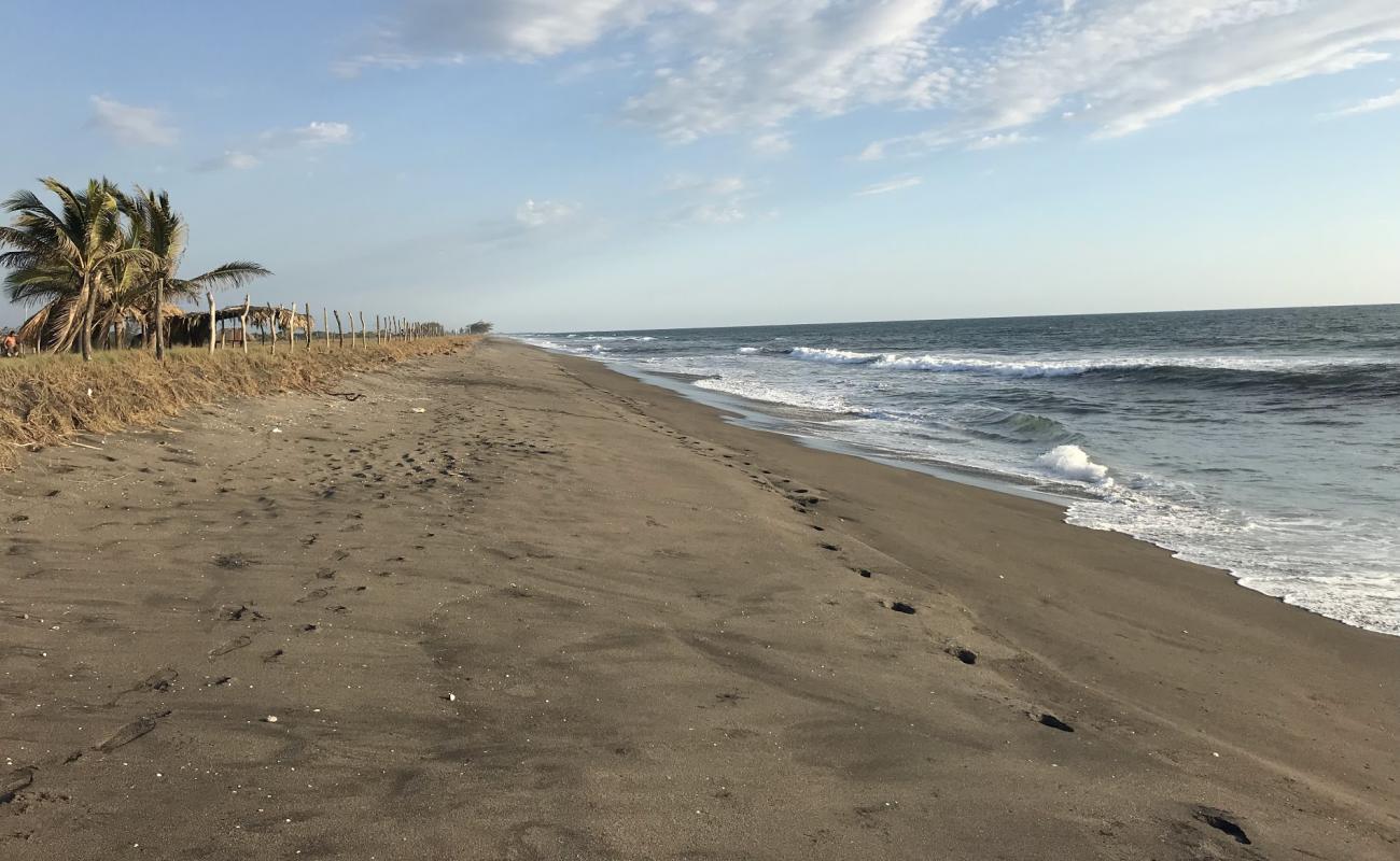 Foto de San Simon beach con arena gris superficie