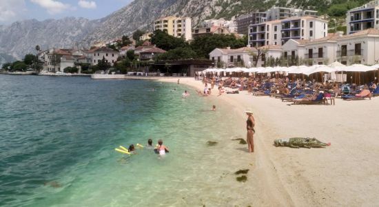 Playa de Huma Kotor