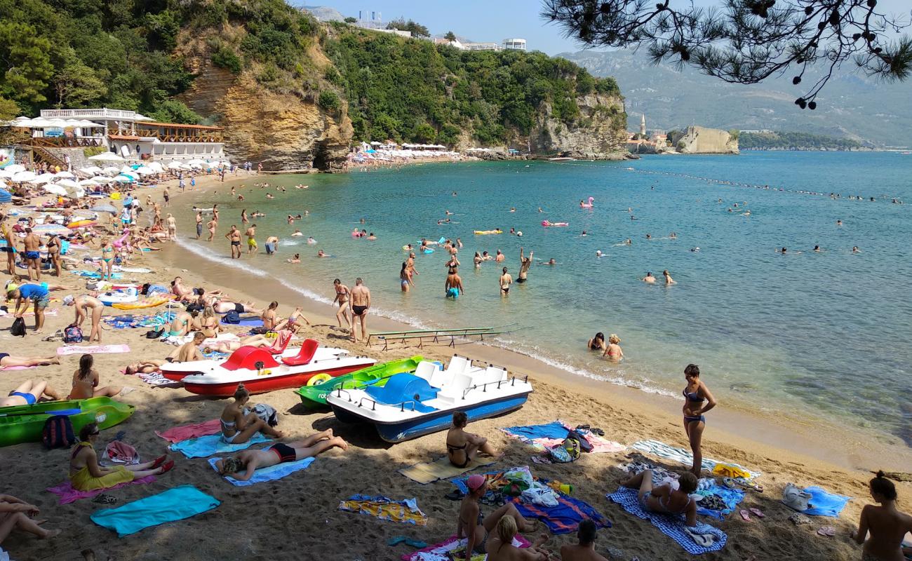 Foto de Playa de Mogren con guijarro fino claro superficie