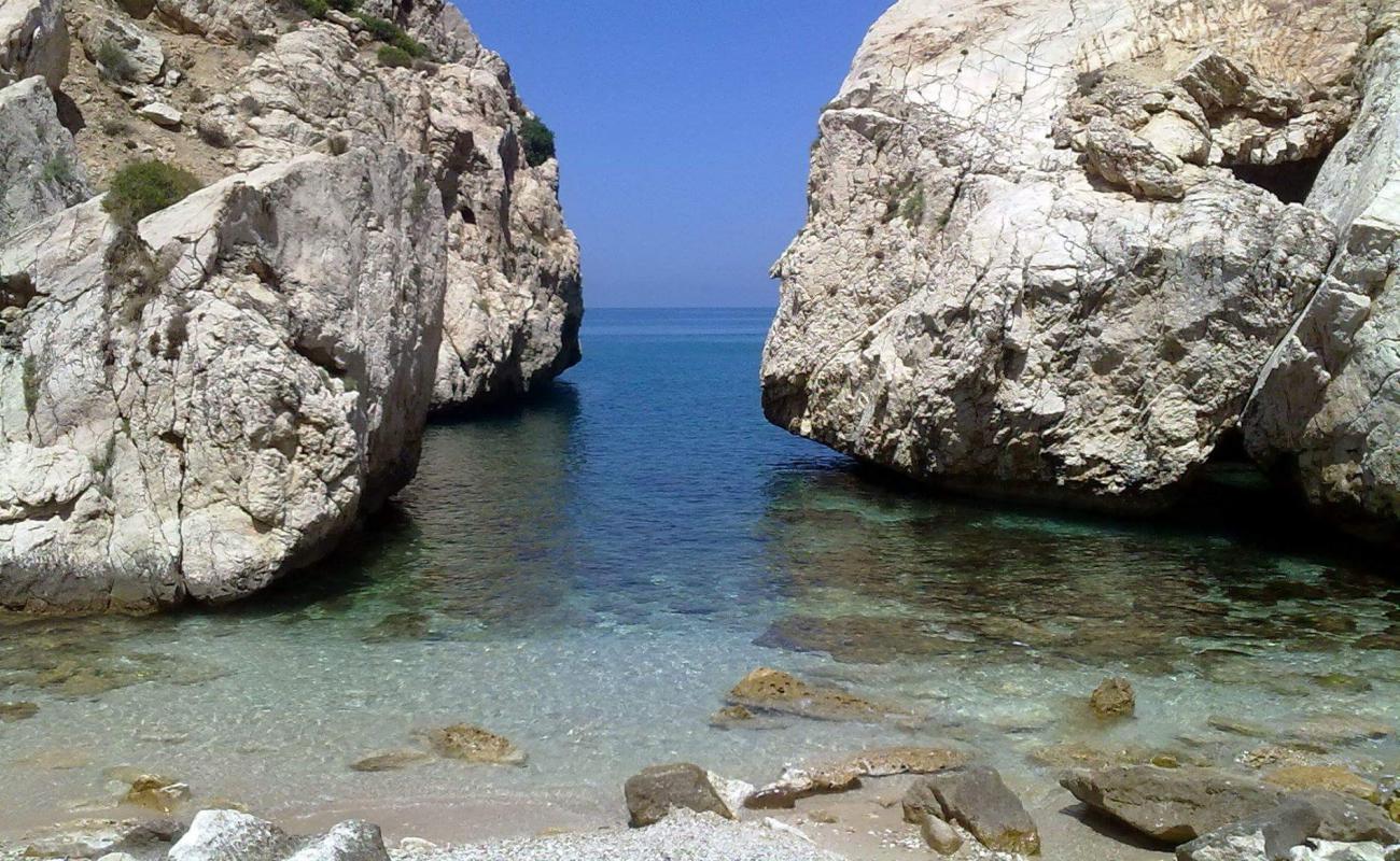 Foto de Plage de Monica con piedra superficie