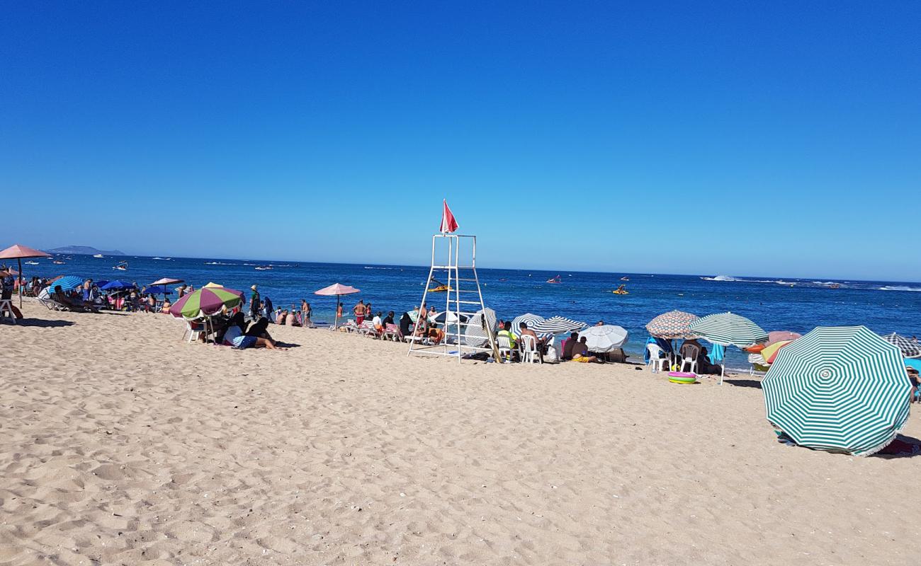 Foto de Kabila Plage con arena brillante superficie