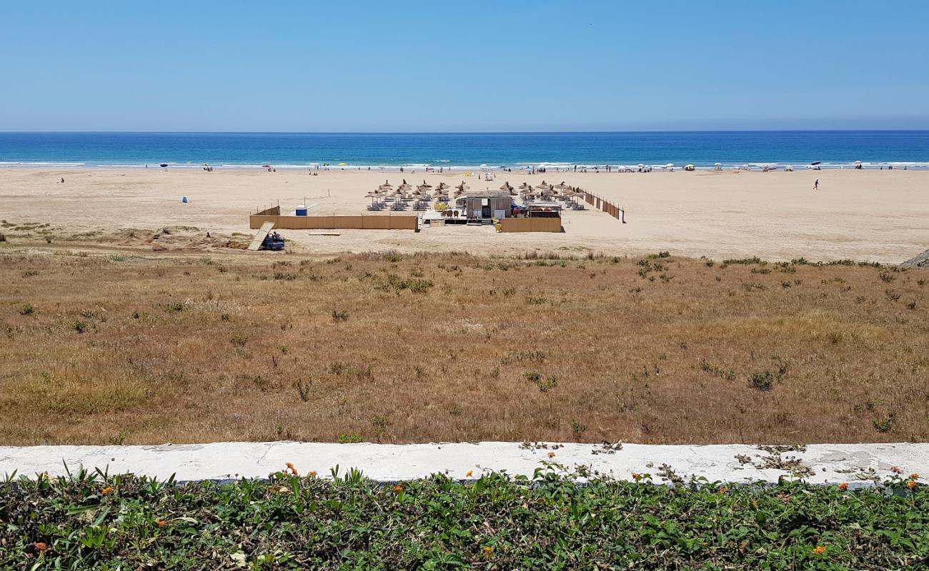 Foto de Sidi Kacem Beach con brillante arena fina superficie