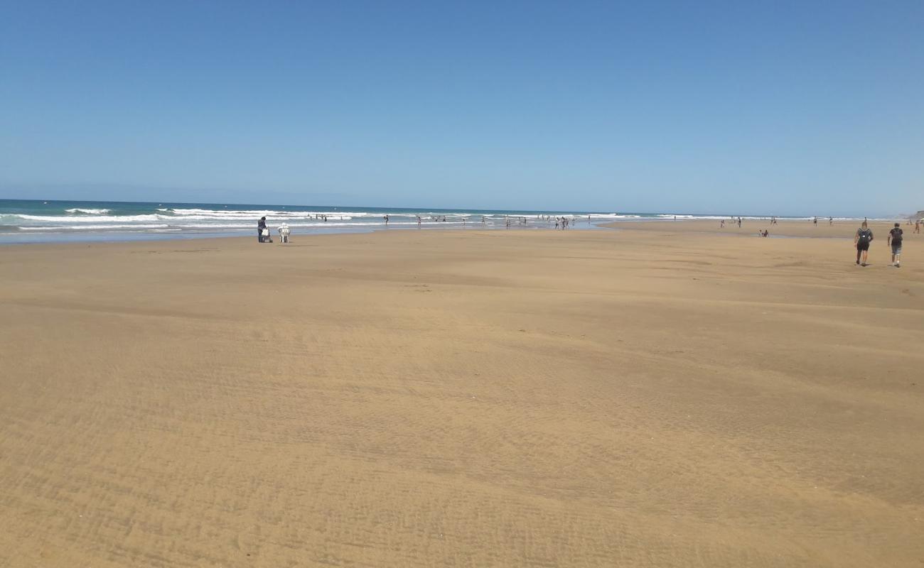 Foto de Plage Ras R'mel, Morocco con brillante arena fina superficie