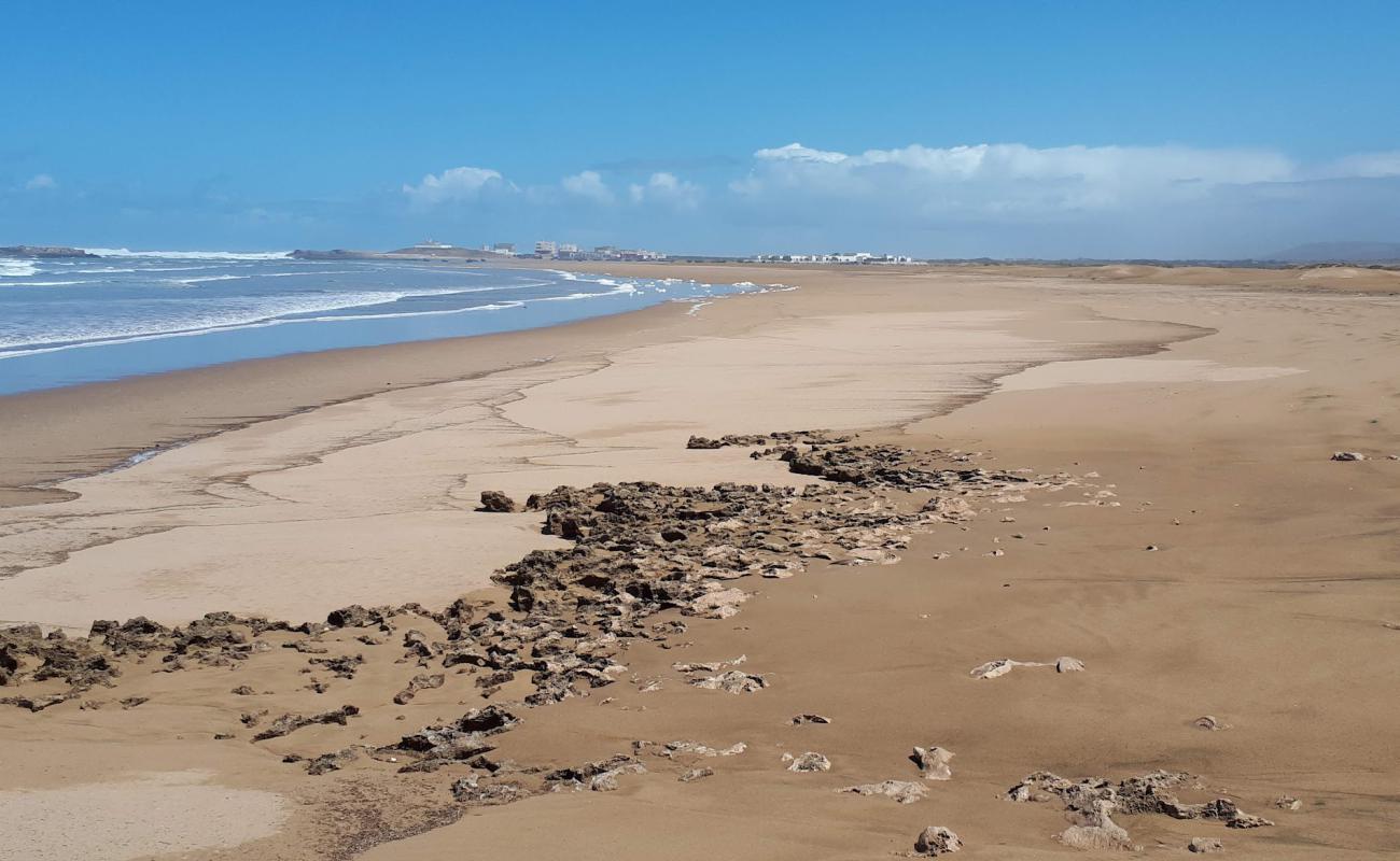 Foto de Plage Bhibeh con brillante arena fina superficie