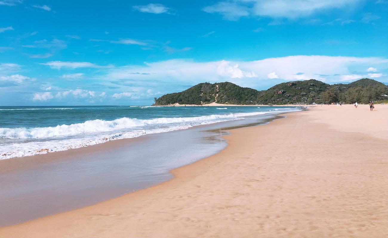 Foto de Ponta do Ouro Beach con arena brillante superficie