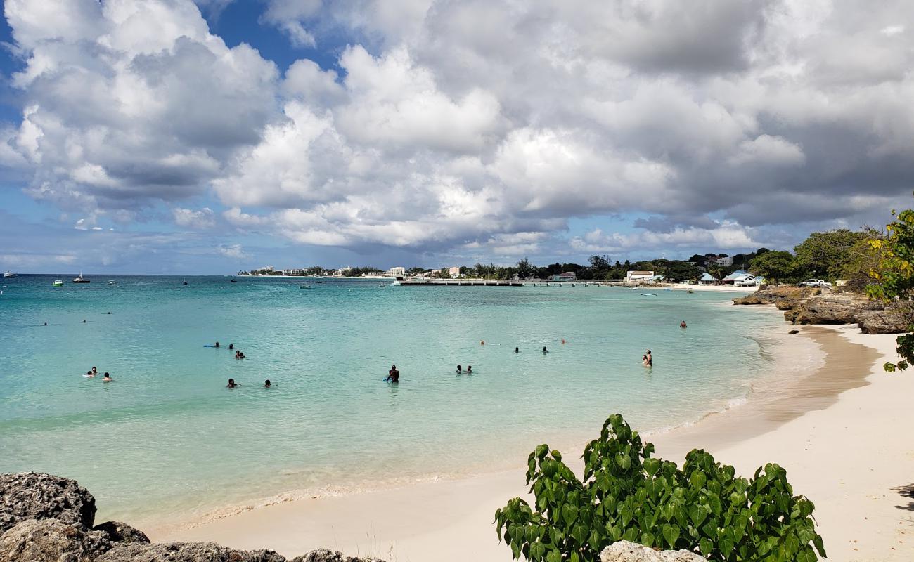 Foto de Miami Barbados con brillante arena fina superficie