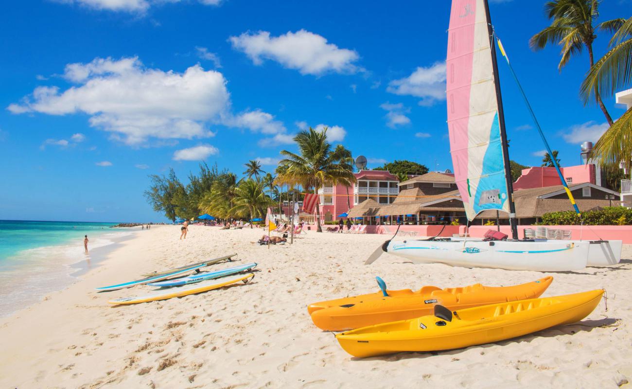 Foto de Dover beach con brillante arena fina superficie