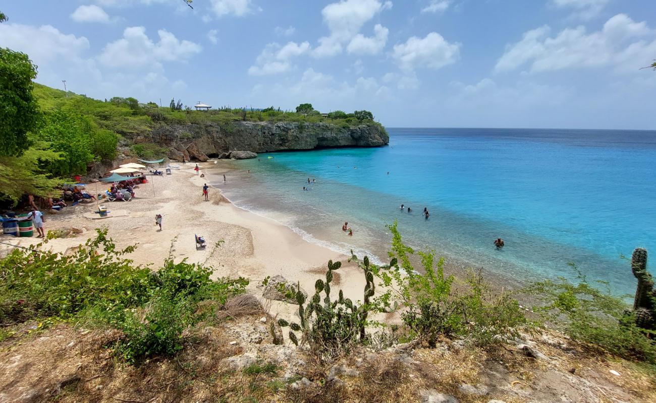 Foto de Playa Jeremi con arena fina y guijarros superficie