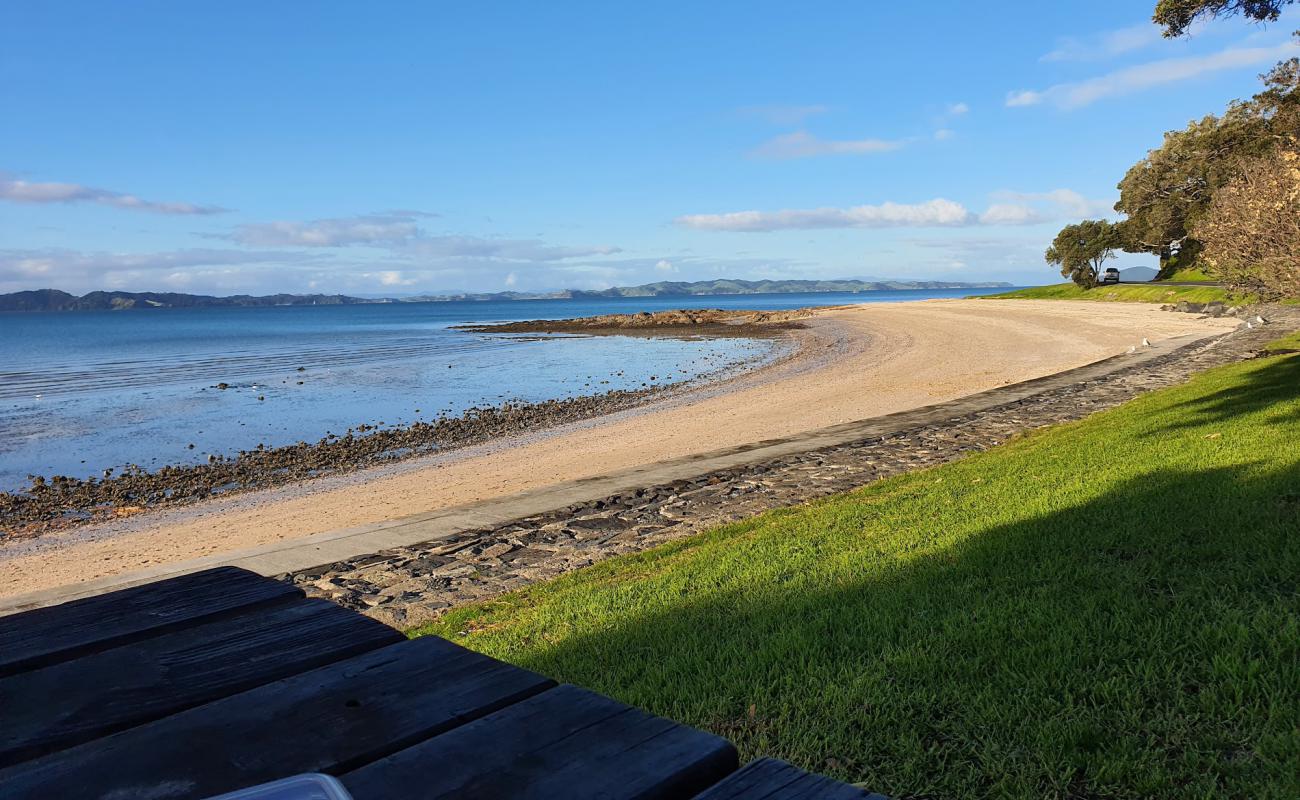 Foto de Waiomanu Beach con arena brillante superficie