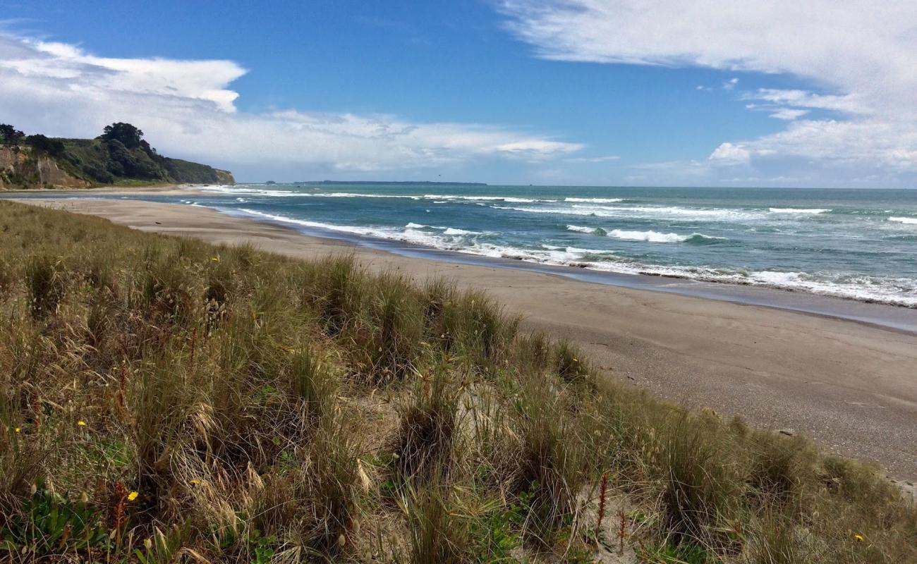 Foto de Pukehina Beach con arena brillante superficie