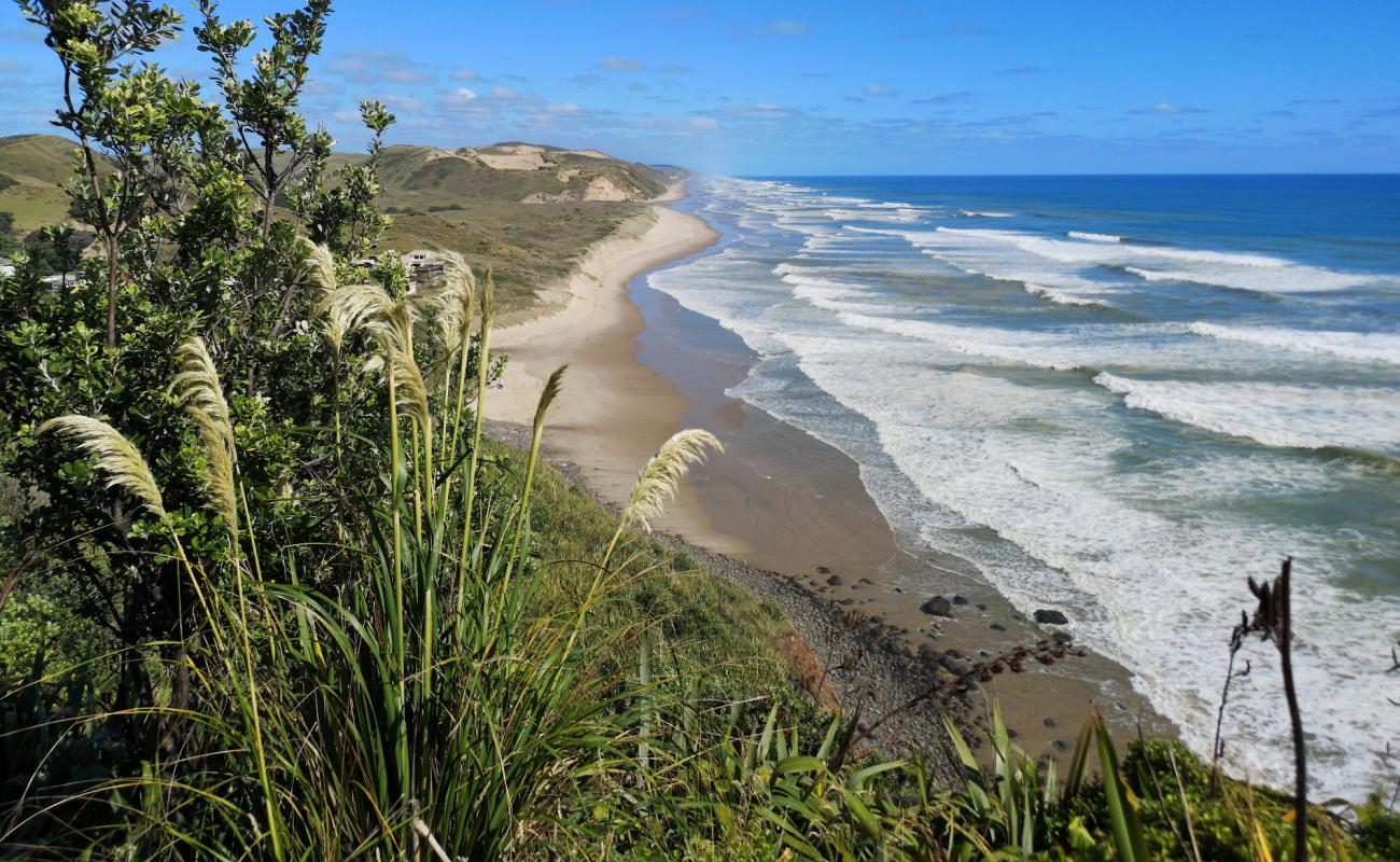 Foto de Aranga Beach con arena brillante superficie