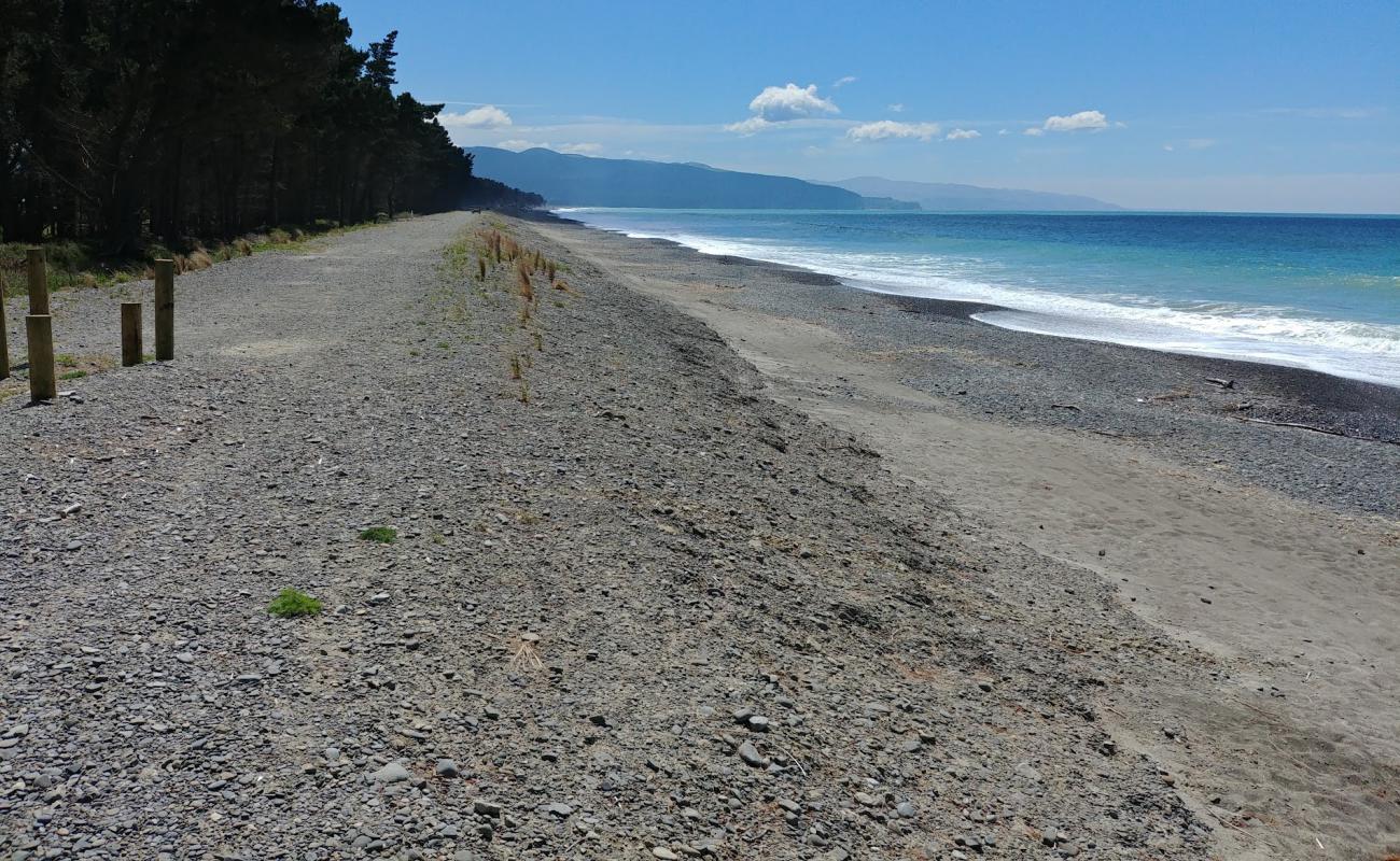 Foto de Amberley Beach con guijarro gris superficie