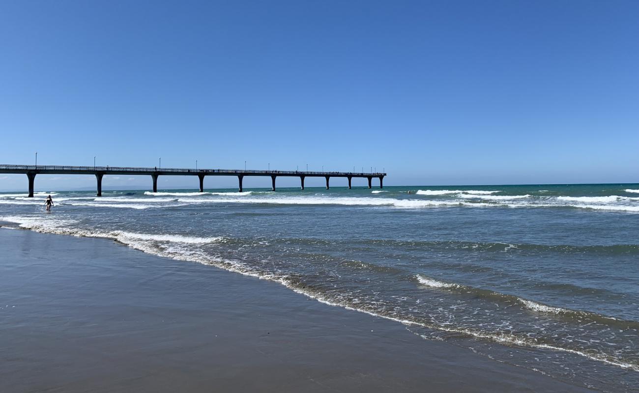 Foto de New Brighton Beach con arena brillante superficie