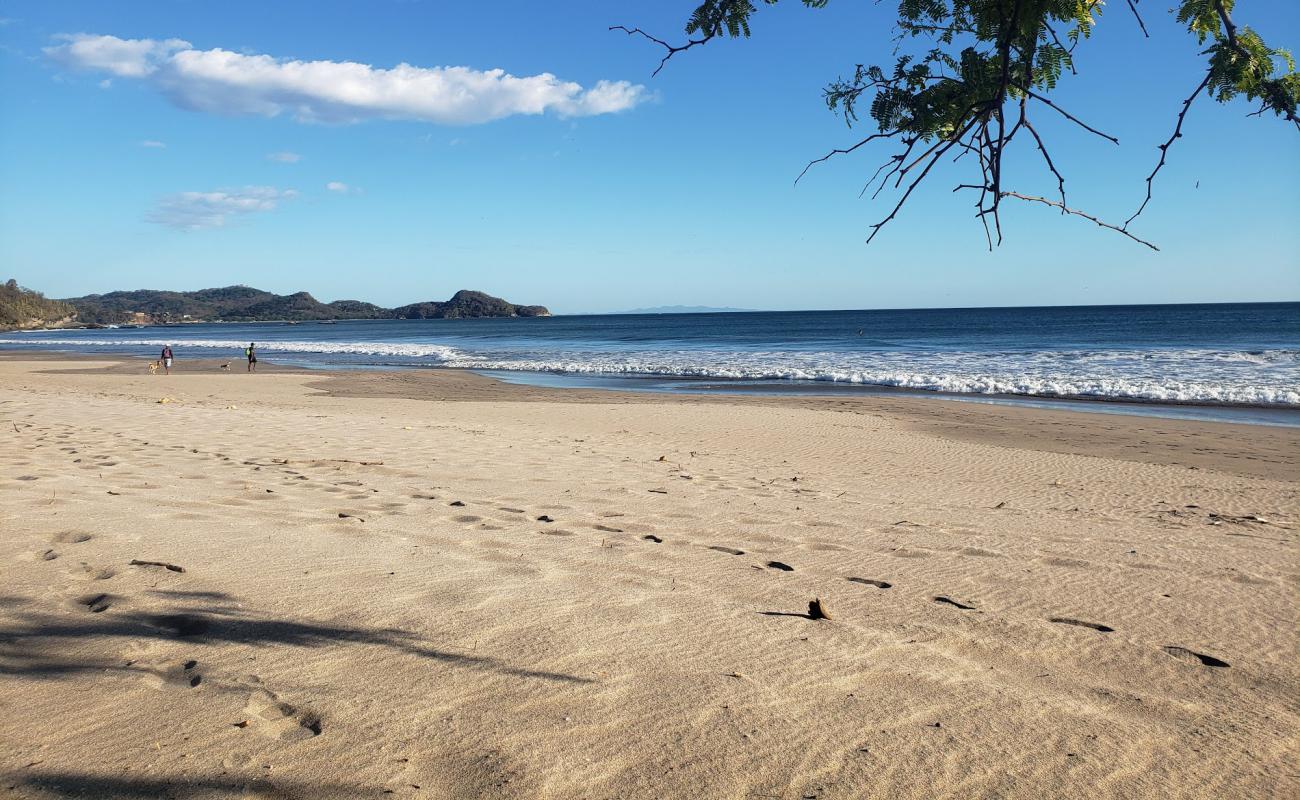 Foto de Playa Colorado con brillante arena fina superficie