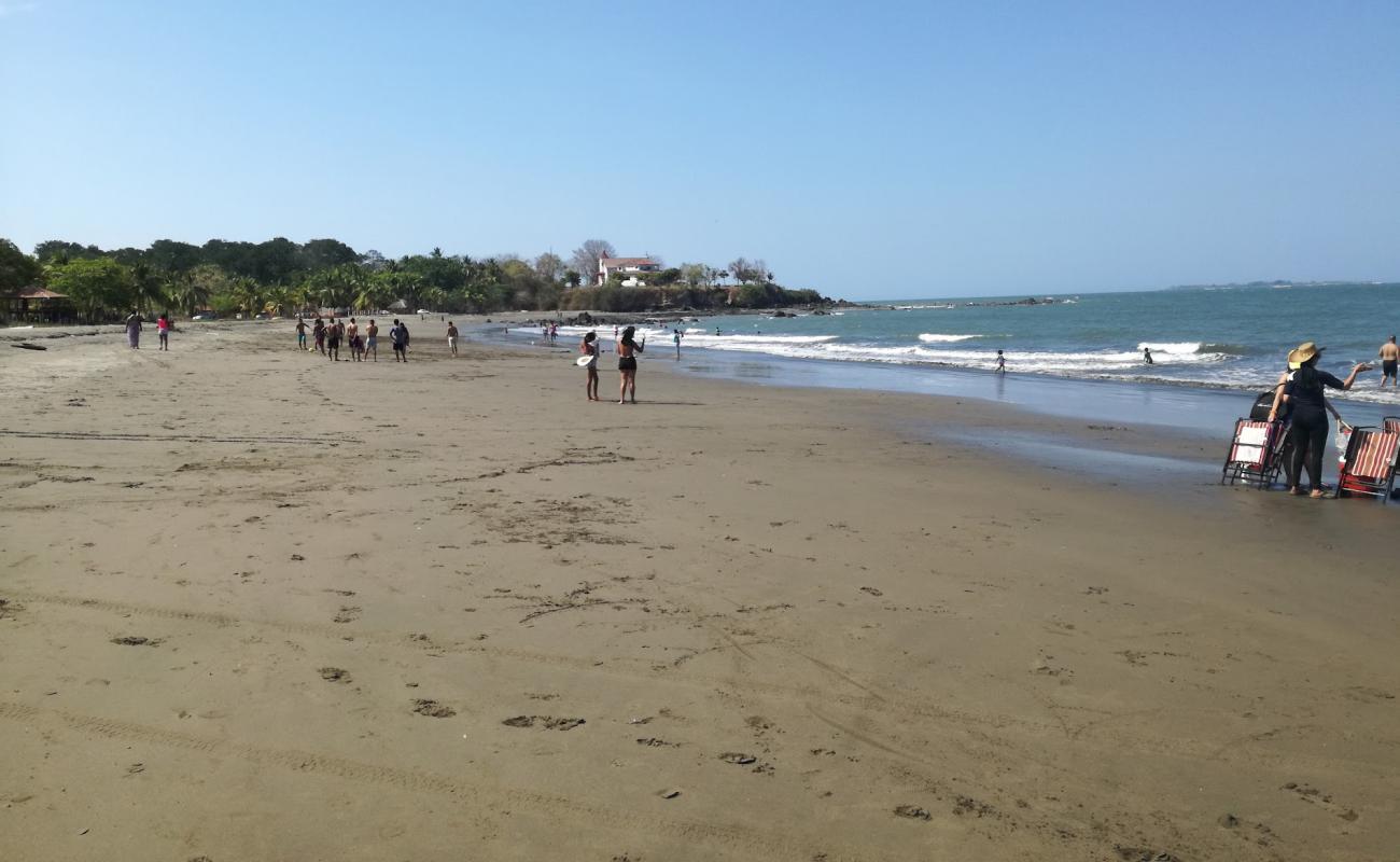 Foto de Rincon Beach con arena oscura superficie