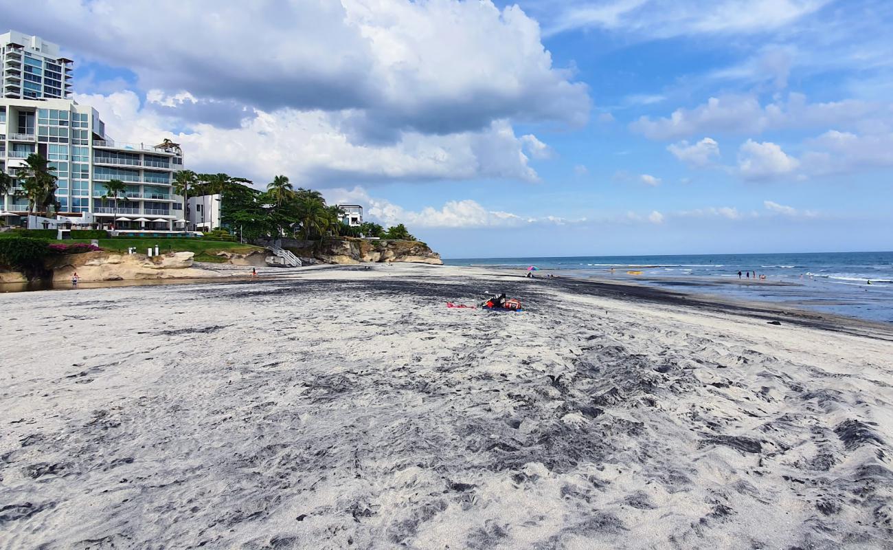 Foto de Rio Mar Beach con arena gris superficie