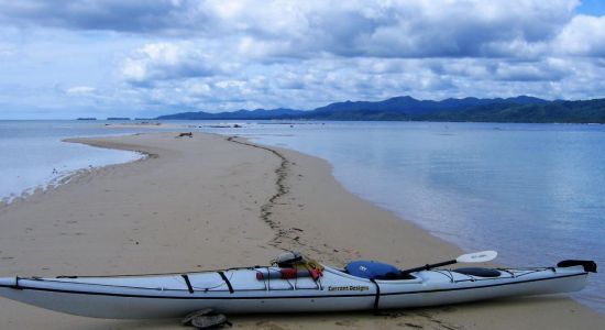 Dubbir Island beach