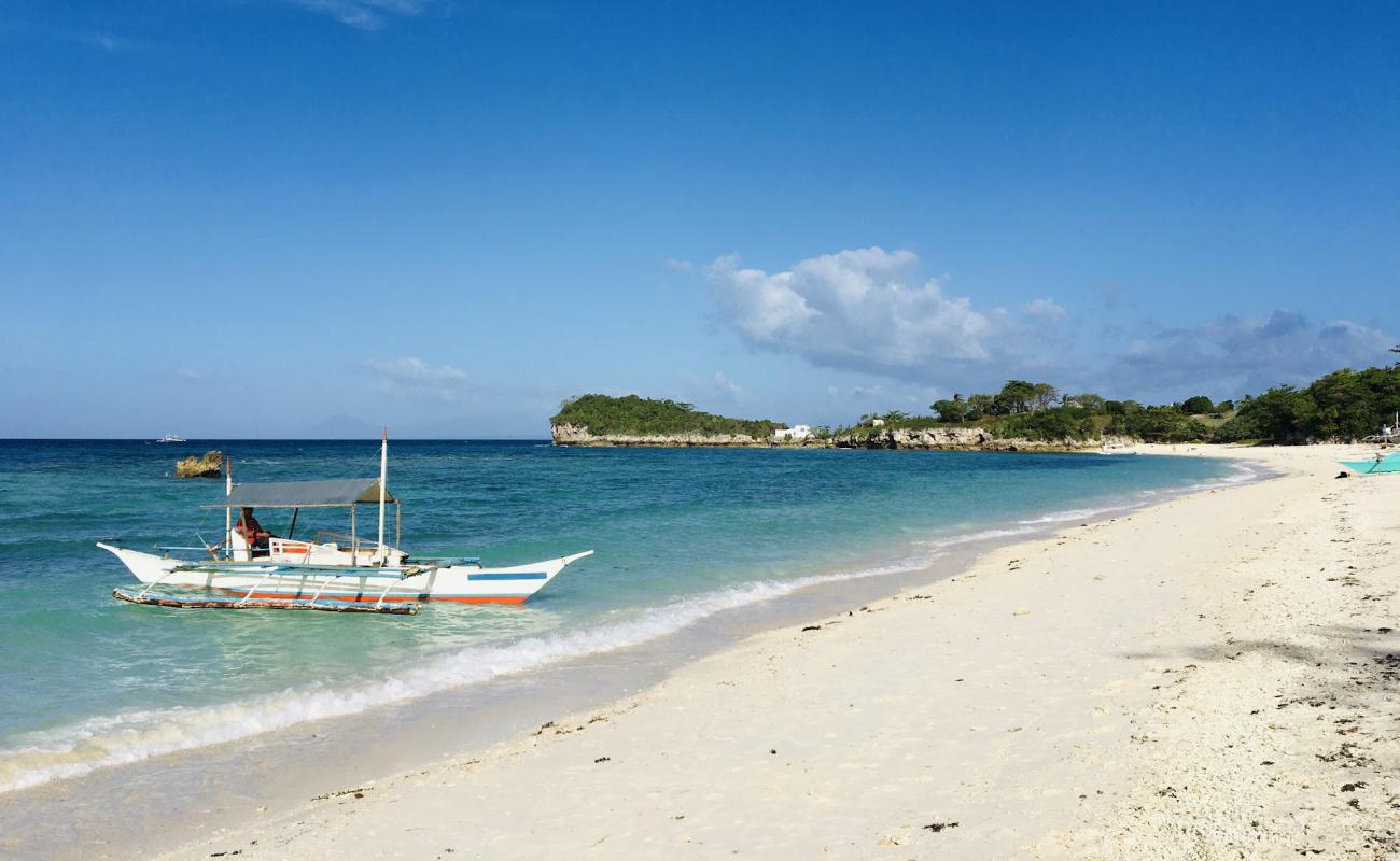 Foto de Malapascua Island Beach con arena brillante superficie