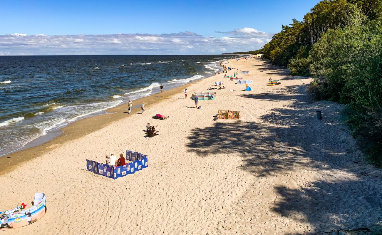 Foto de Radawka Beach con brillante arena fina superficie