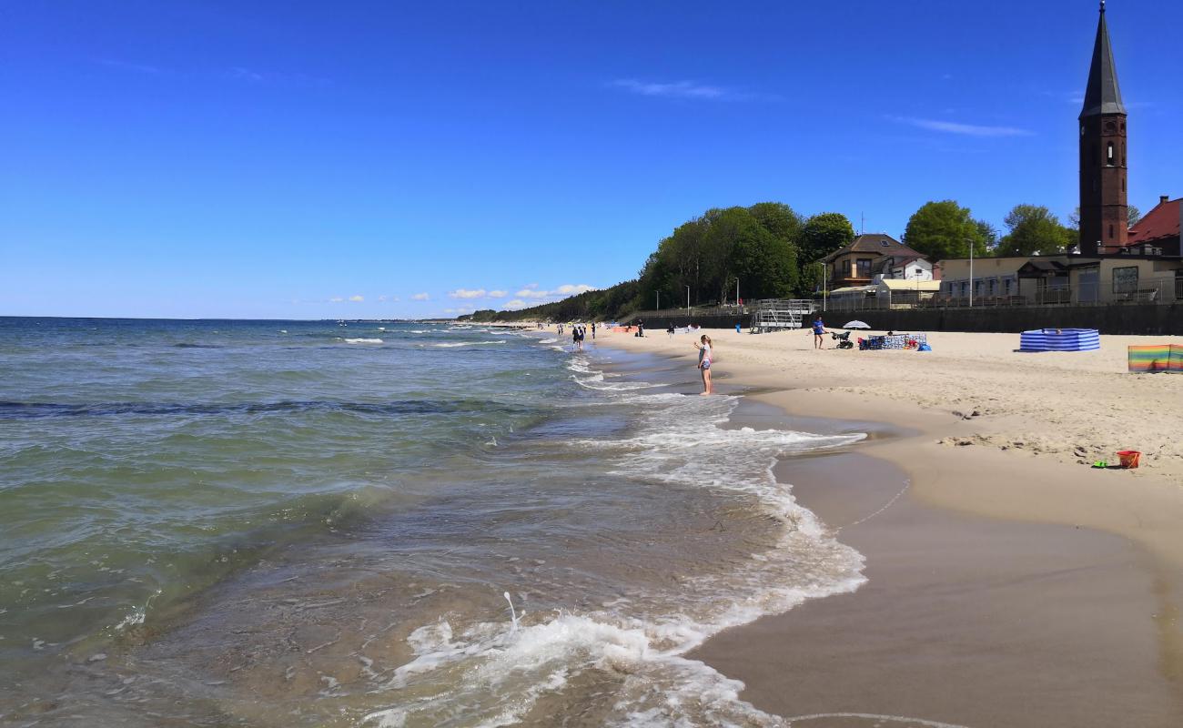 Foto de Sarbinowo Beach con arena brillante superficie