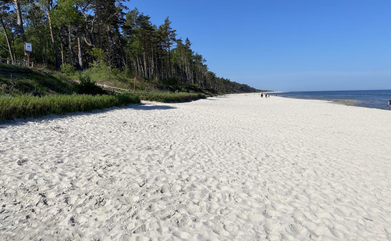 Foto de Lubiatowo Beach con brillante arena fina superficie