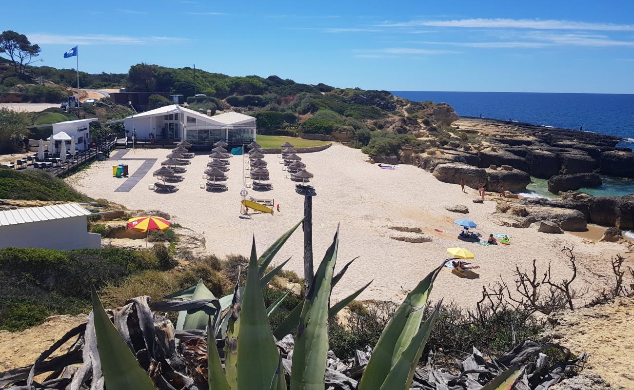 Foto de Praia do Evaristo con brillante arena fina superficie