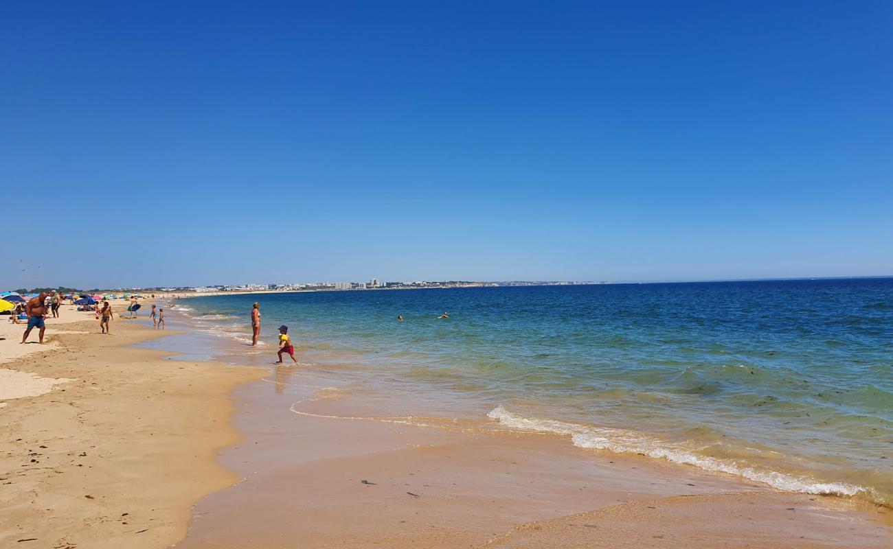 Foto de Playa Meia con arena oscura superficie