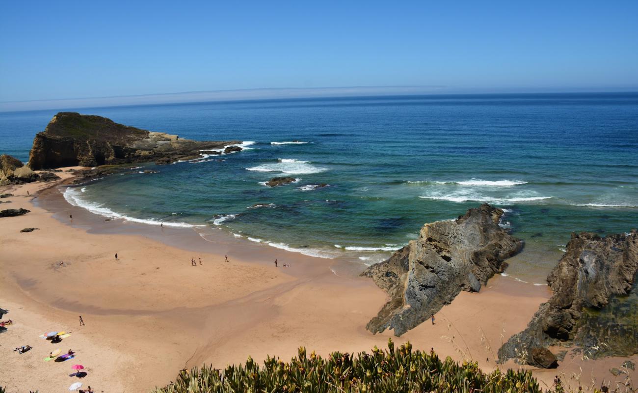 Foto de Beach Alteirinhos con brillante arena fina superficie