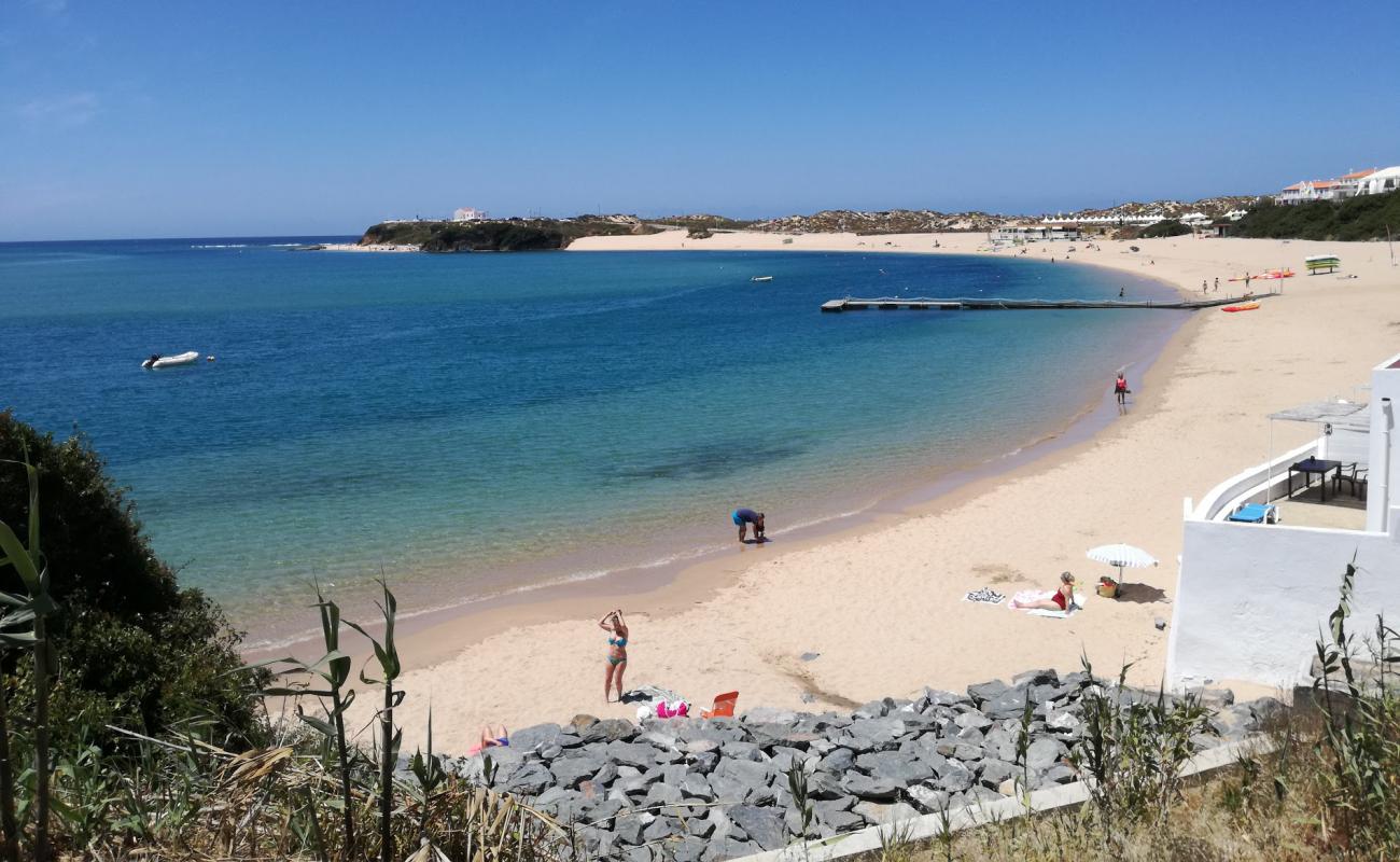 Foto de Praia da Franquia con brillante arena fina superficie