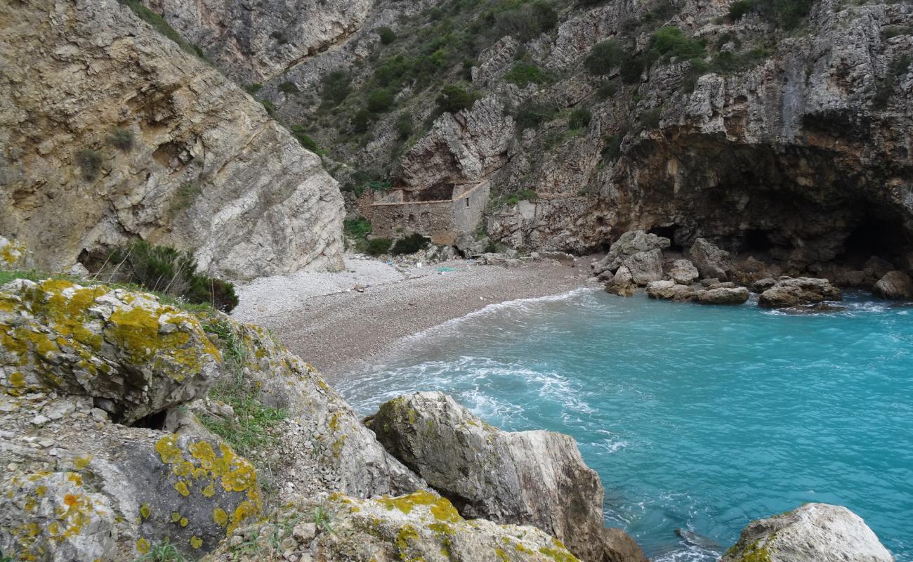 Foto de Baleeira Beach con guijarro gris superficie