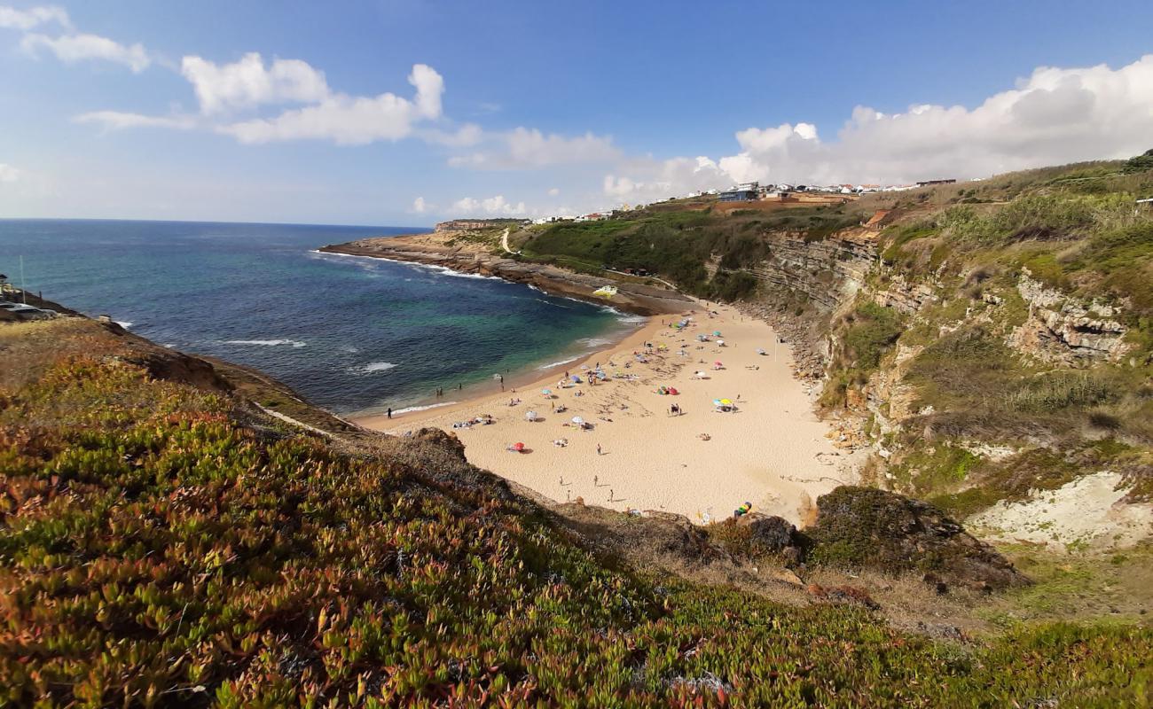 Foto de Praia dos Coxos con brillante arena fina superficie