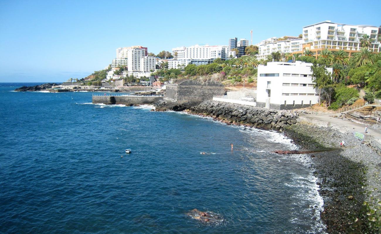 Foto de Praia do Gorgulho - Gavinas con guijarro gris superficie