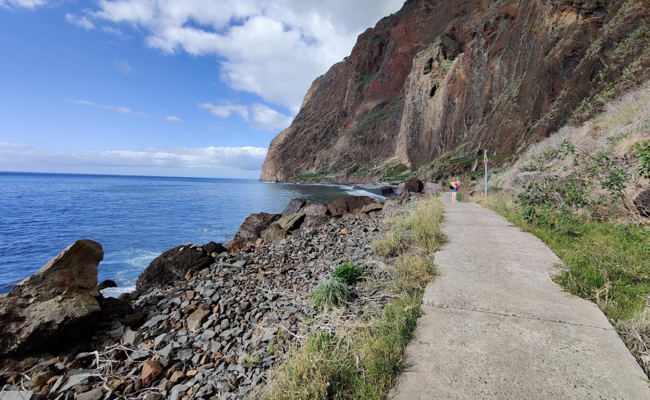 Foto de Fajas de Cabo Girao con guijarro gris superficie