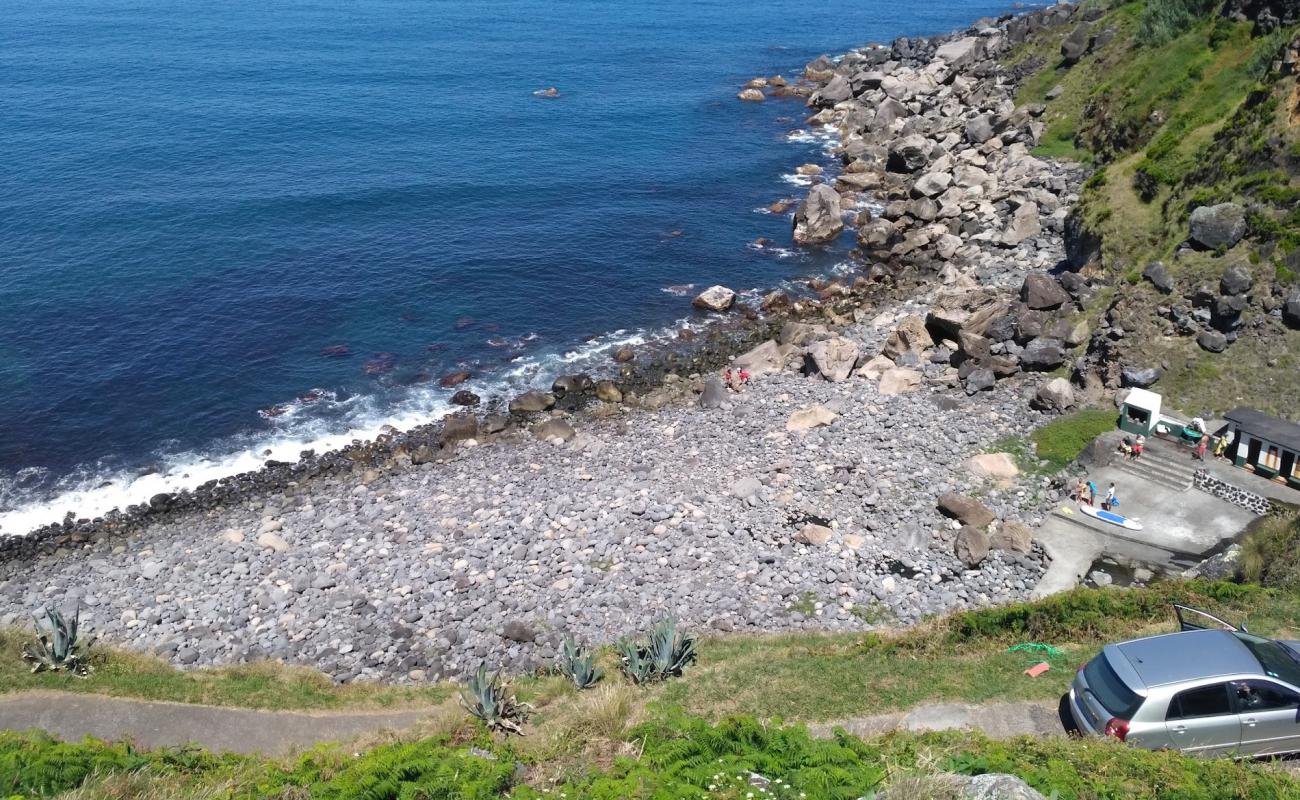 Foto de Zona Balnear da Foz con piedra superficie