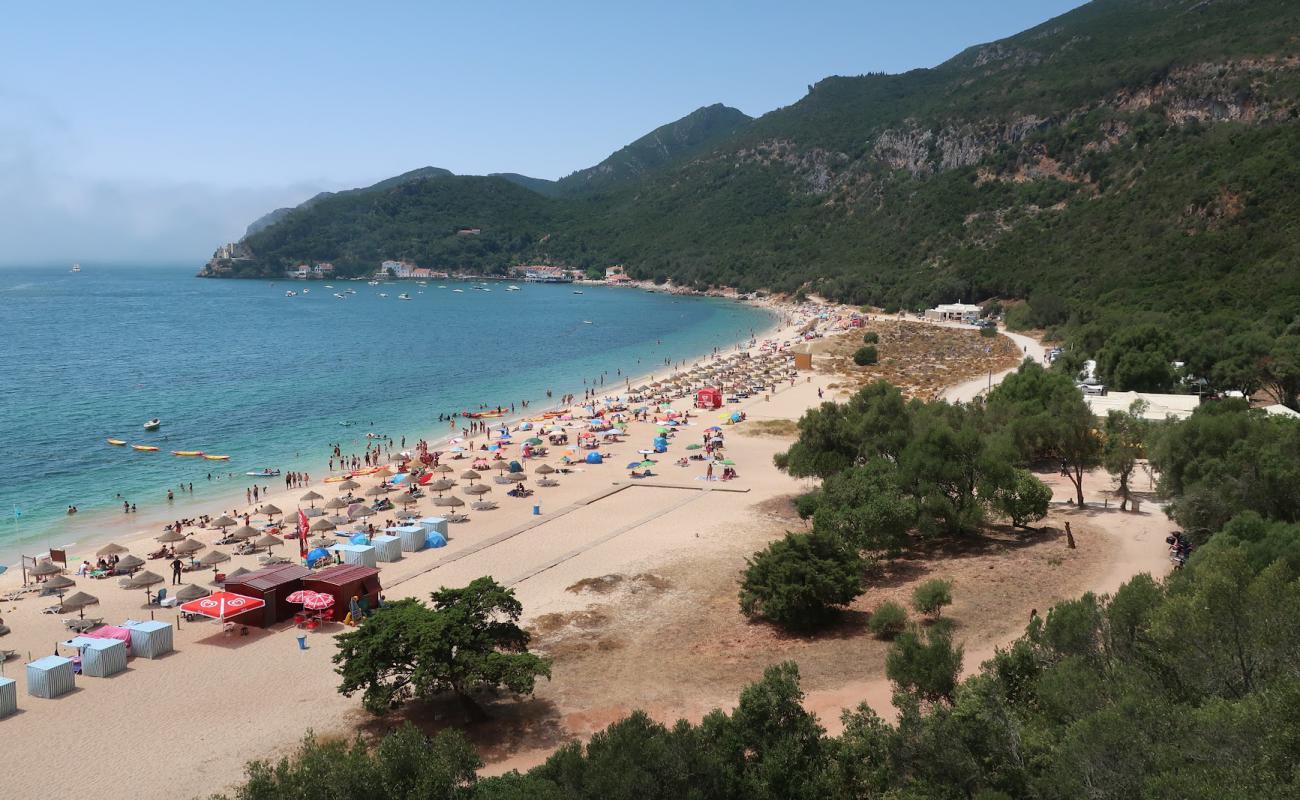 Foto de Playa de Arrábida con arena brillante superficie