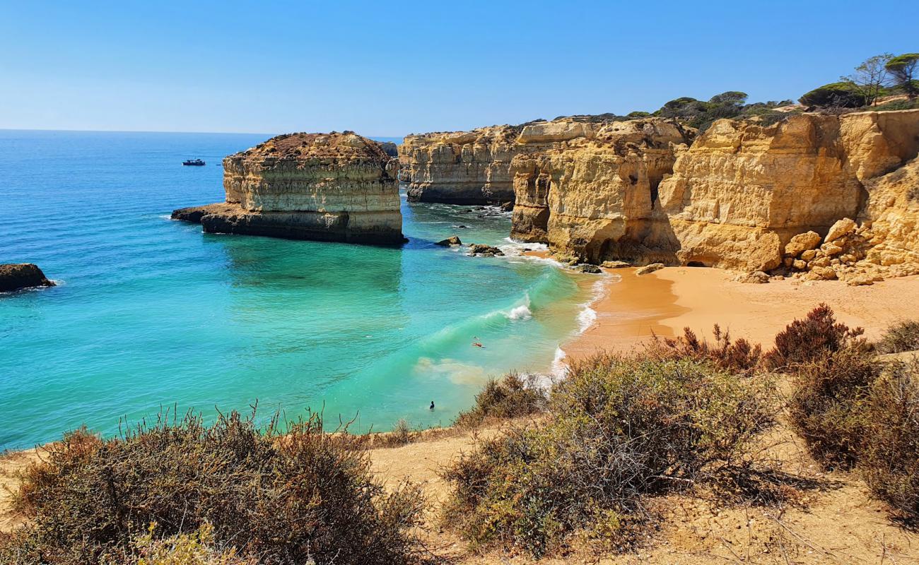 Foto de Praia das Salamitras con arena brillante superficie