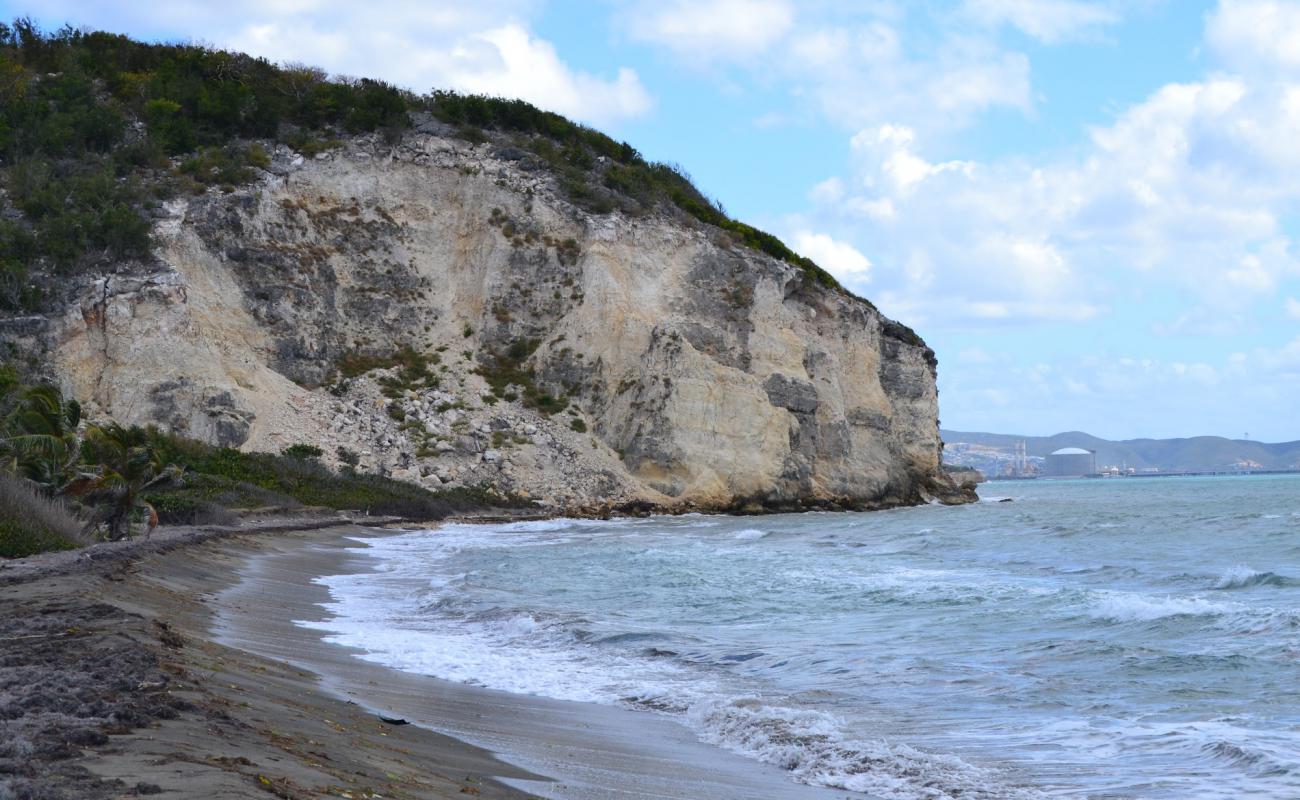 Foto de Playa Punta Ventana con arena gris y guijarros superficie