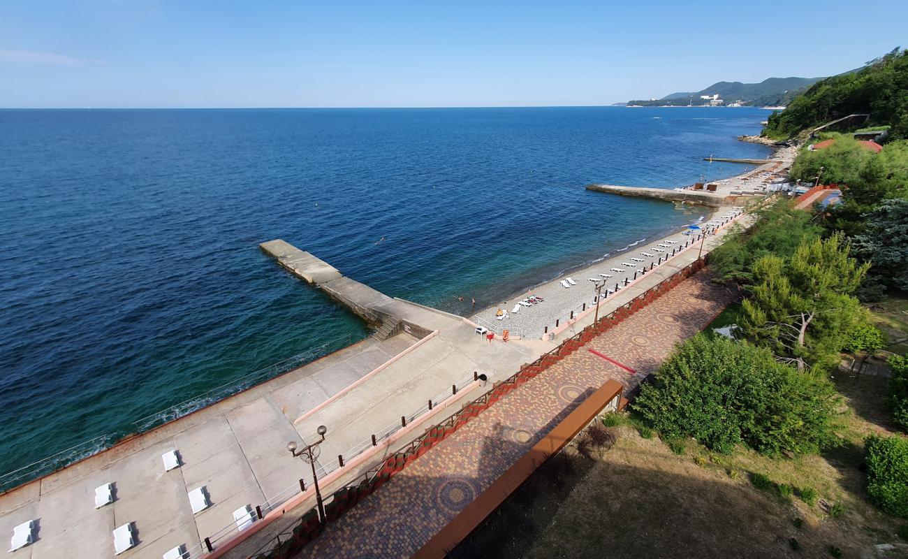 Foto de Avtotransportnik beach con guijarro gris superficie