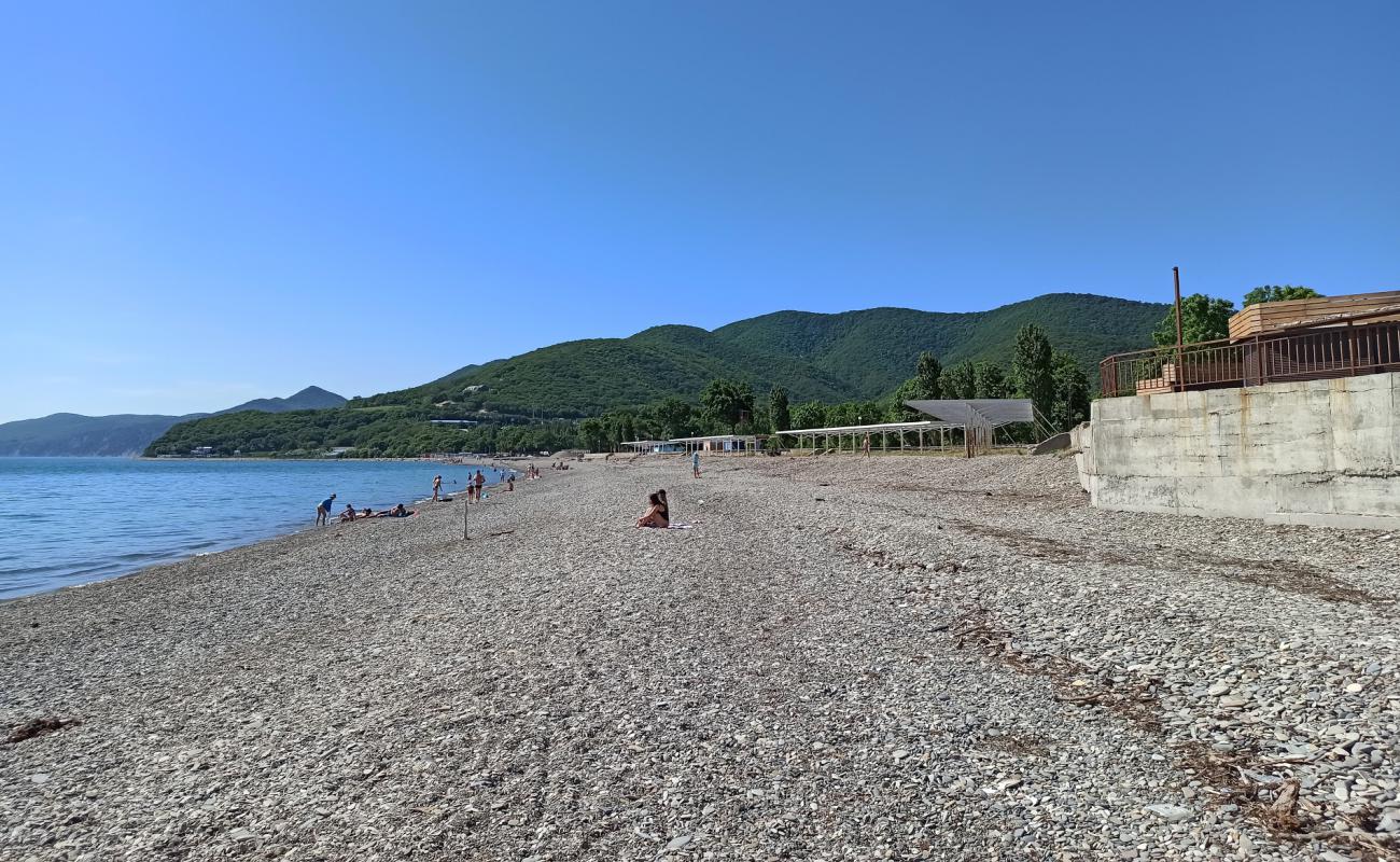 Foto de Playa Krinitsa con guijarro ligero superficie